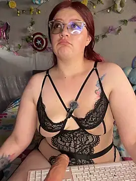 NinaGautherのライブXXXチャット