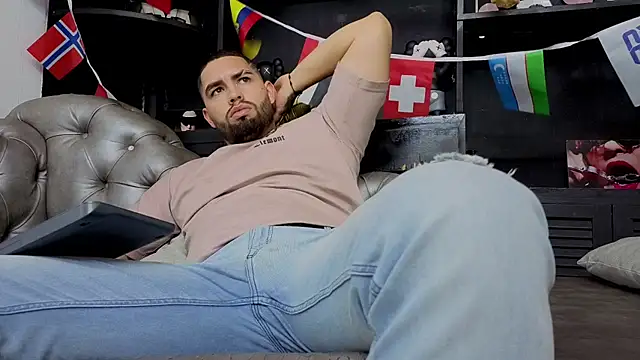 matteosantos élő XXX-chatje