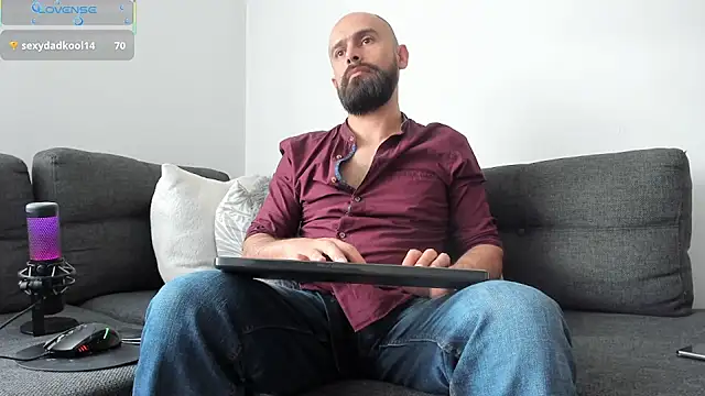 Živý XXX chat ezequiel_mobland