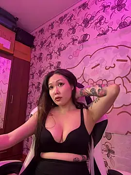 Chatroom XXX en direct de YukiiTYAN