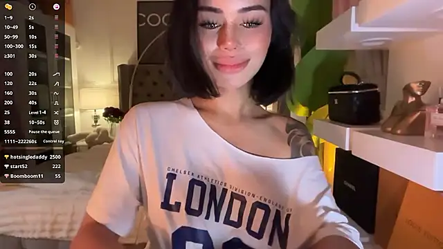 ParisianDoll 在線直播表演