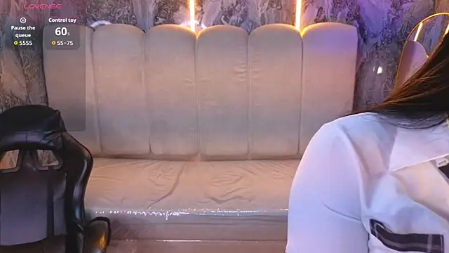 Онлайн чат XXX Paulette_v