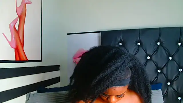 Chatroom XXX en direct de MahoganyEnchanted