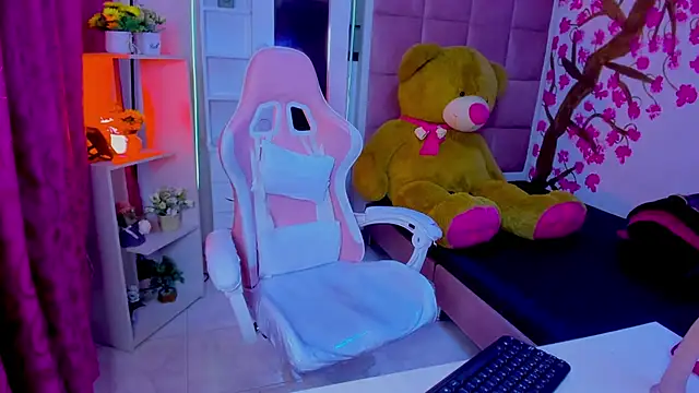 Lovely_celeste's Live XXX Chat