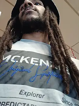 XXX chat uživo modela Mikaaa97