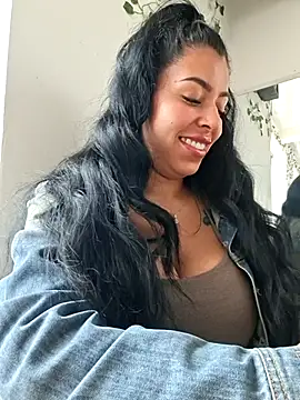 Luianna Live XXX-chat