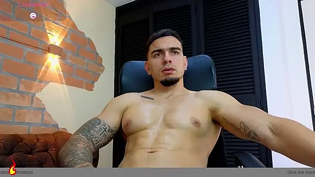 XXX chat uživo modela Josh_miller01
