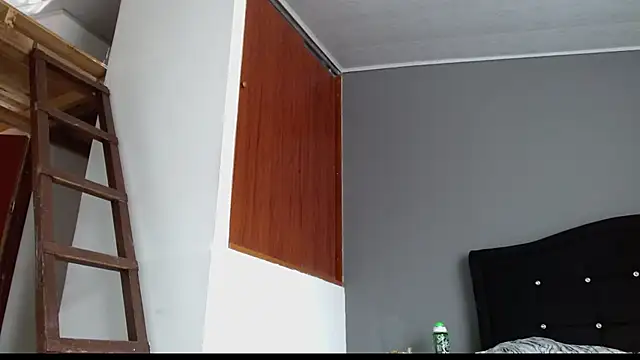 Emilia_1995 Live XXX-chat