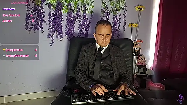 GreisyAndHazzan Live XXX-chat