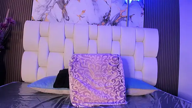 XXX chat uživo modela alisstarr