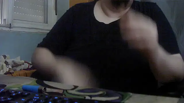 צ'אט XXX בשידור חי של porkorossy