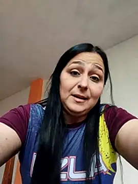 valeria1883's Live XXX Chat