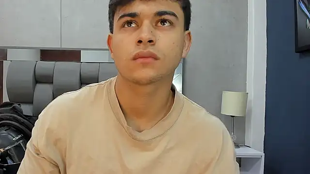 Charlie___Musk 现场XXX聊天