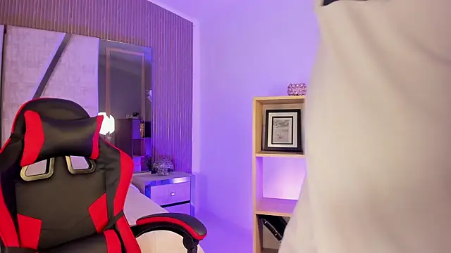 Онлайн чат XXX Axel_grey_