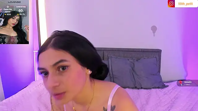 lilith_petit_ Obrolan Langsung XXX