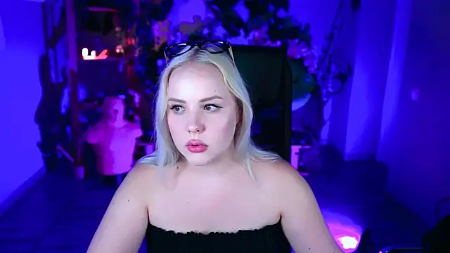 Chat +18 de stellawatts ao vivo