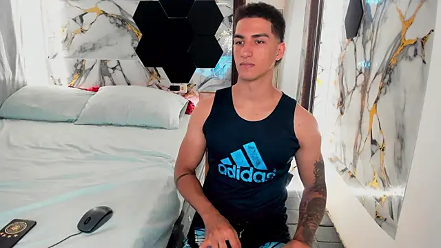 Goldendesirexx live XXX chat
