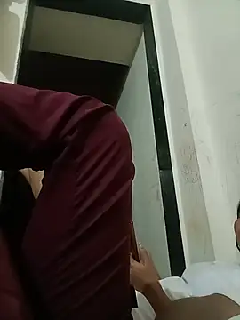 XXX chat uživo modela Prajakta123
