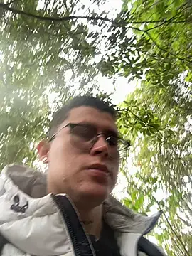 Kurtxxx22 – Naživo XXX chat