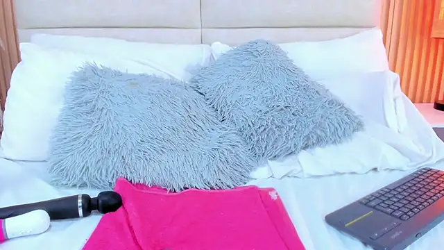 Czat XXX na żywo – Mia_Malkovaa_