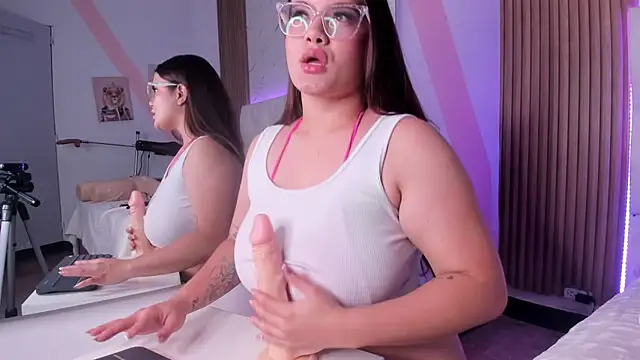 isabella_whiithe's Live XXX Chat
