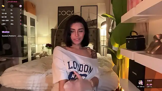 ParisianDoll's Live XXX Chat
