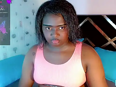 TheperfectblackTS live XXX chat