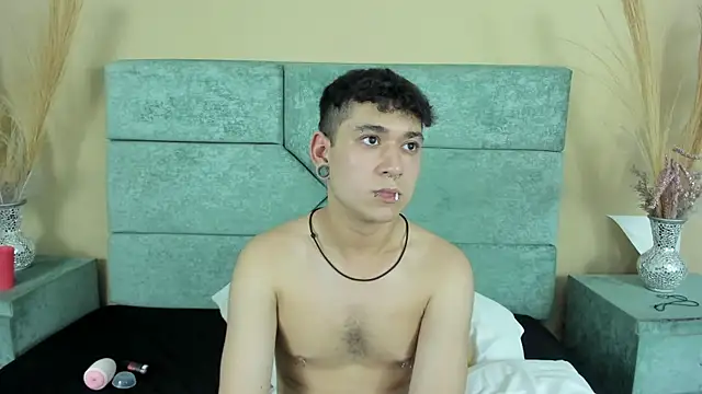 MarkLaurens Live XXX Chat