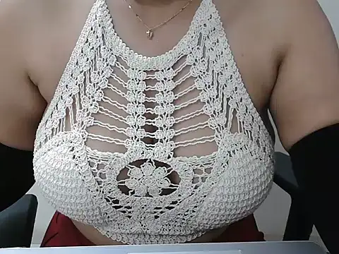 its_honey69n Live XXX chat