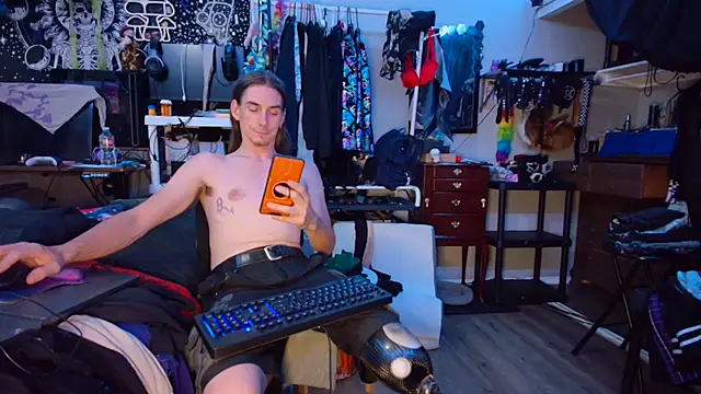 Онлайн чат XXX CyberStallion