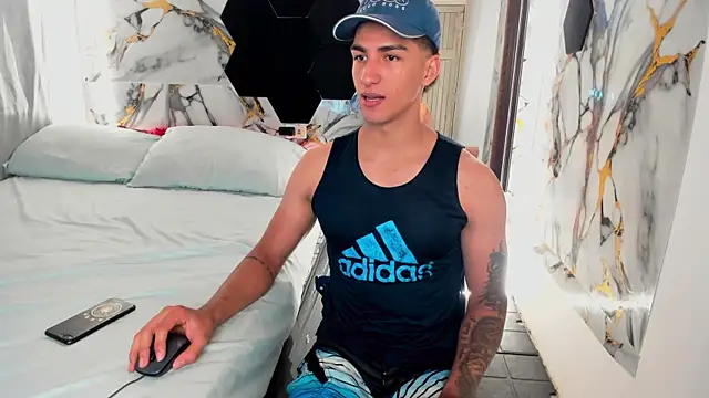 Goldendesirexx Live XXX-Chat