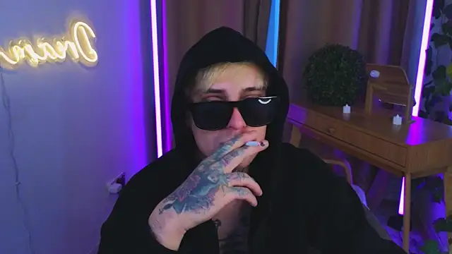 drillfi11 Webcam show