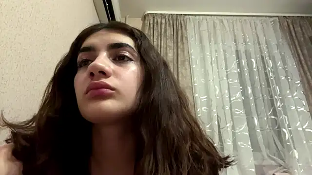 Ledi_Asthik Adlı Modelin Canlı XXX Sohbeti