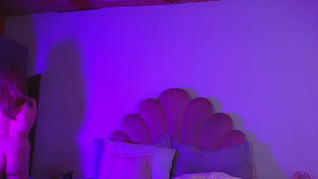 Živý XXX chat MiaColucci18