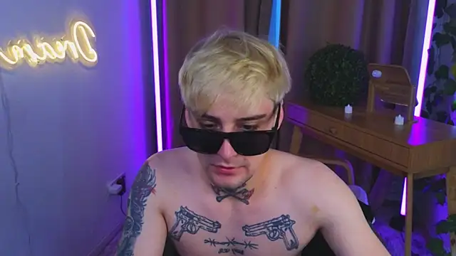 drillfi11 Show in webcam