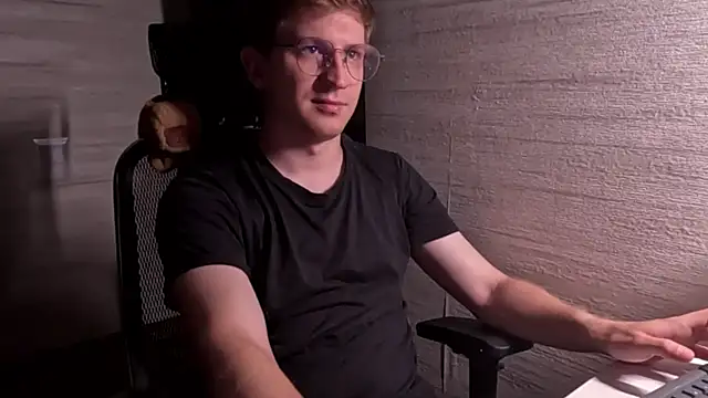 Einar_Nut Chat XXX in diretta