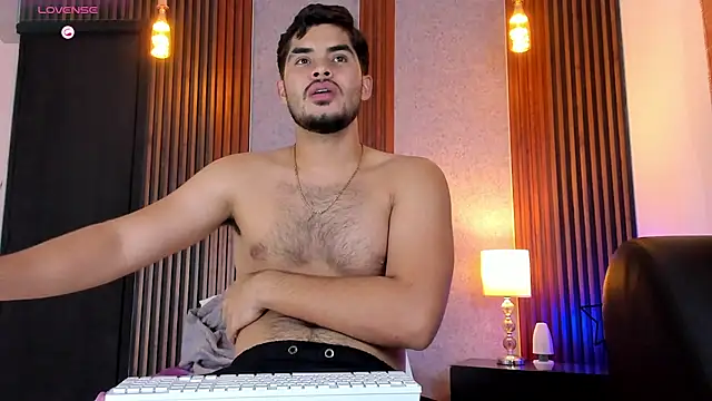 luciano_vitale's Live XXX Chat