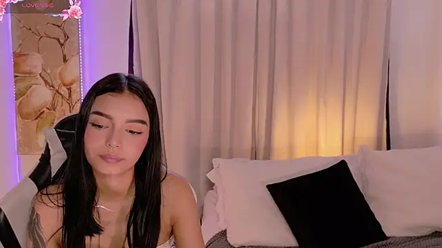 دردشة AnabelWolf الجنسية المباشرة