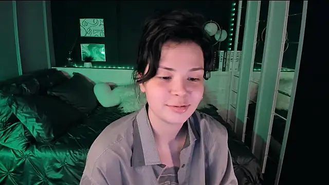 XXX chat uživo modela Maykinkya
