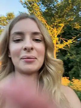 EvieEvans' Live XXX Chat
