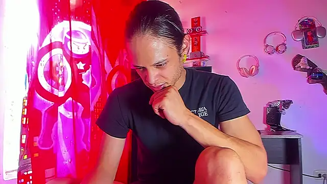 แชท XXX สดของ JuniorSkere1