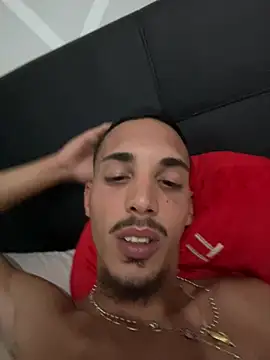 piccolo2002 Live XXX-Chat