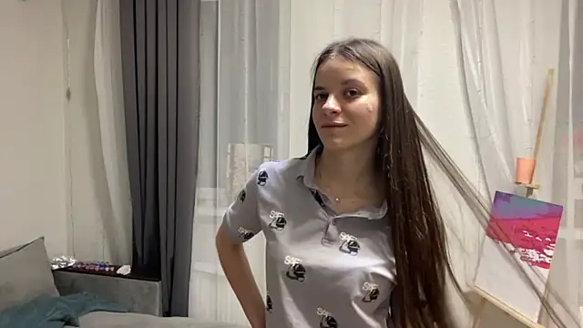 Liabae Adlı Modelin Canlı XXX Sohbeti