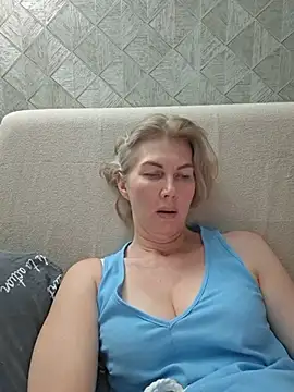 stellahere8 Live XXX Chat