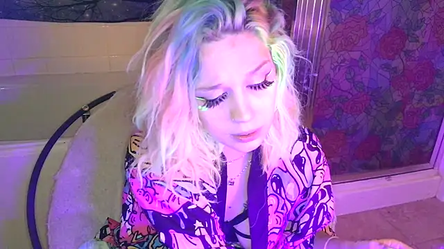 הופעת וובקאם של TEXASMARYYYJANE