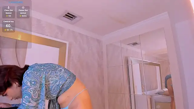 ScarlettNova_ Adlı Modelin Canlı XXX Sohbeti