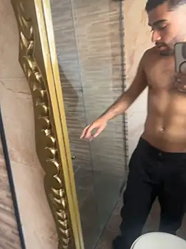 AlejandroGreco 即時 XXX 聊天