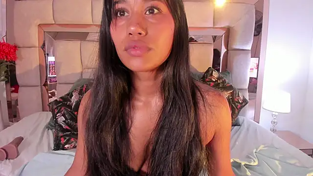 Chat XXX en directo de thalia_nichols