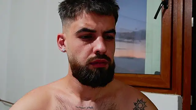 HairyRobxxx Chat XXX live