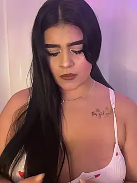 Kariina__69 Chat XXX in diretta